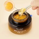 ژل پاک کننده منافذ  پوست با عصاره خاویار - Image 3